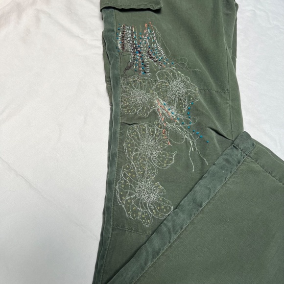 VINTAGE Da-Nang Lowrise Green Embroidered Cargo Straight leg Silk Blend Pants SM - Picture 3 of 16